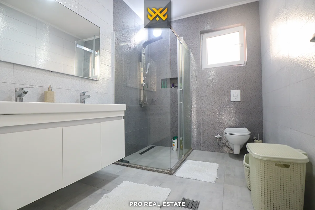 Shtëpi 250m² me #QIRA në Lagjen Nic