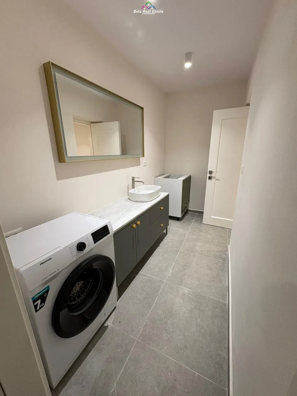 Apartament Me Qera 2+1 Ne Qender (ID B221235) Tirane
