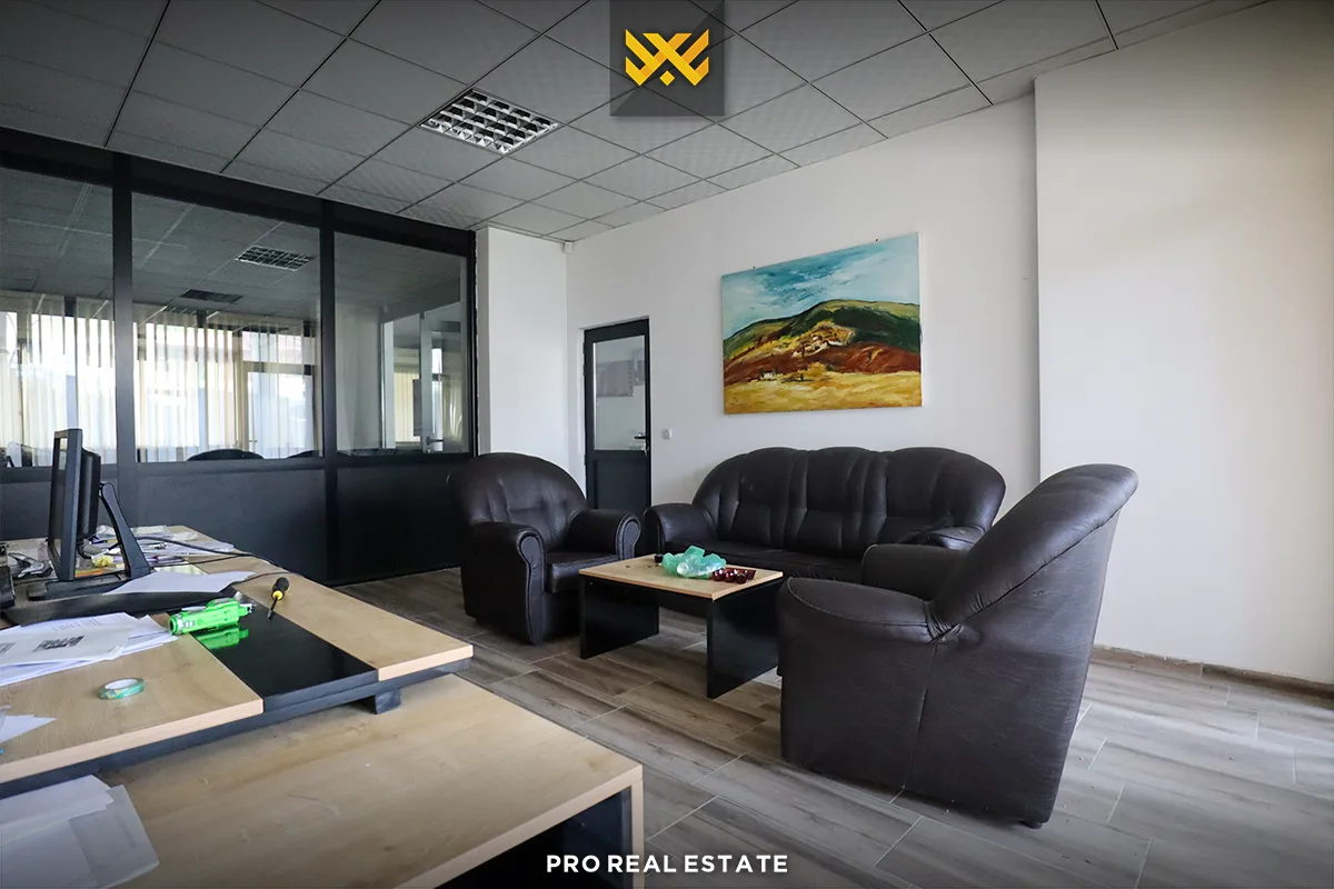 Lokal 185m² për #SHITJE në Lagjen e Muhaxherëve.