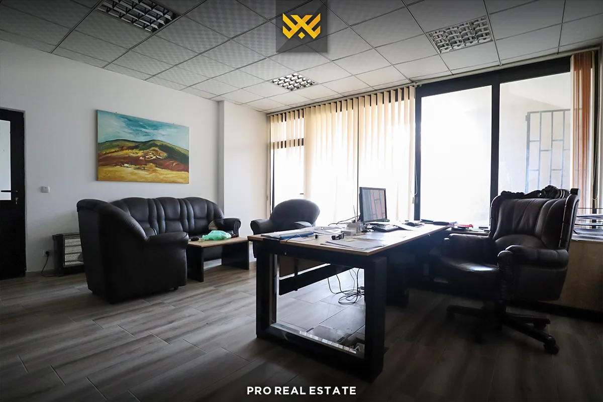 Lokal 185m² për #SHITJE në Lagjen e Muhaxherëve.