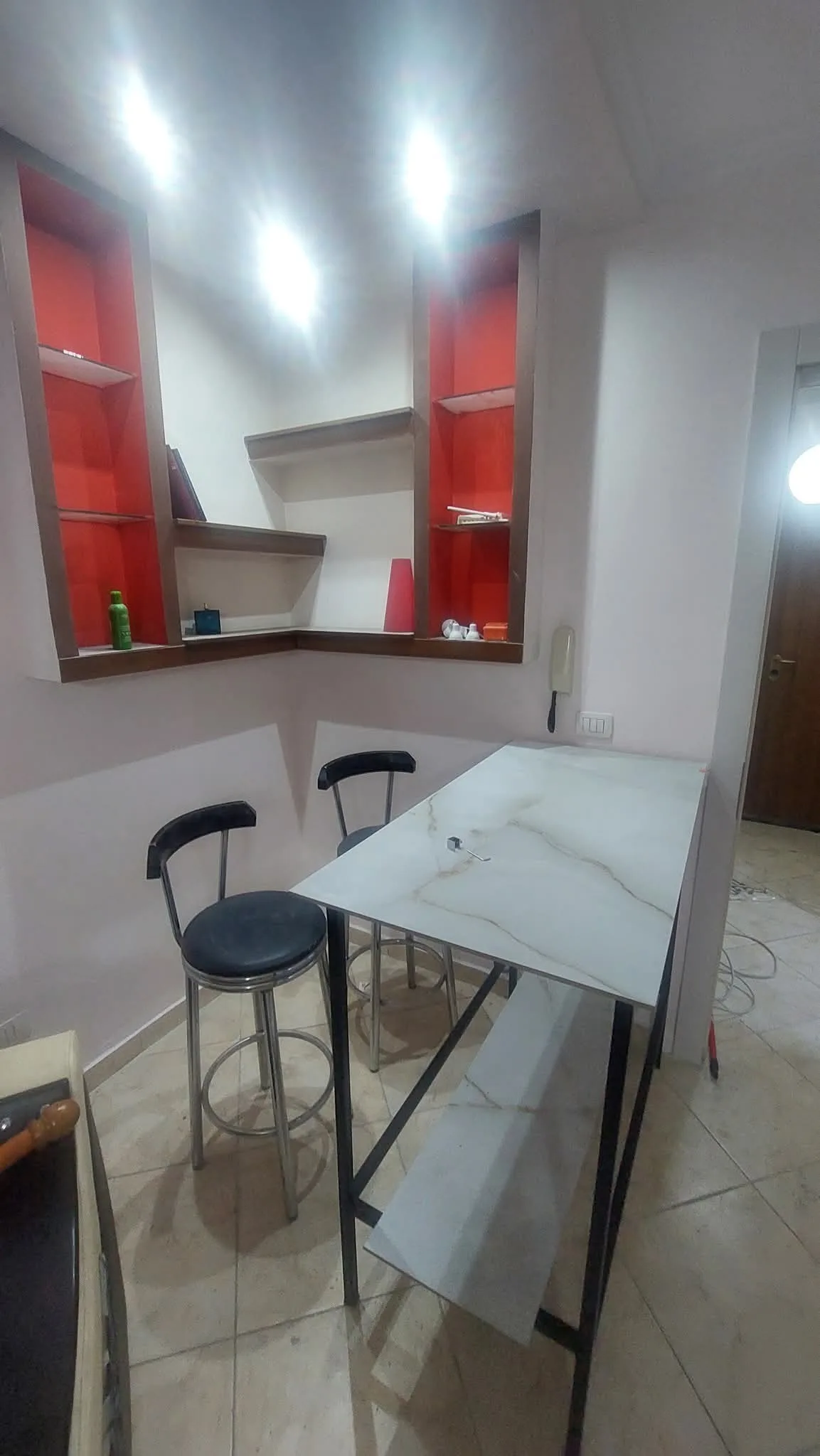 Apartament me qera 3+1 tek Rruga Kavajes (ID B230162) Tirane.