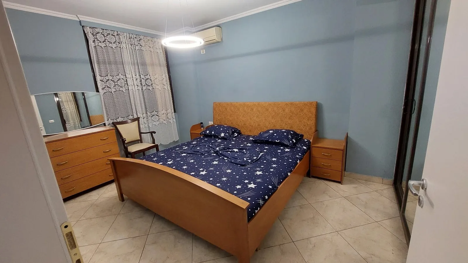Apartament me qera 3+1 tek Rruga Kavajes (ID B230162) Tirane.