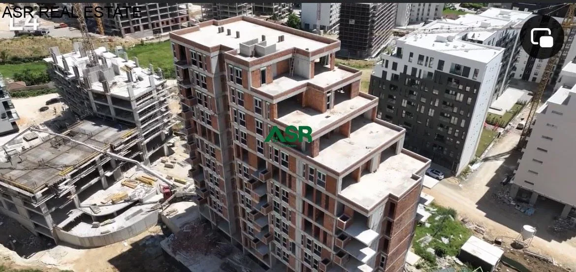 Ofrohet per #shitje banesa në kompleksin Garden Building investitor Pozhegu Brothers në Rrugën C.