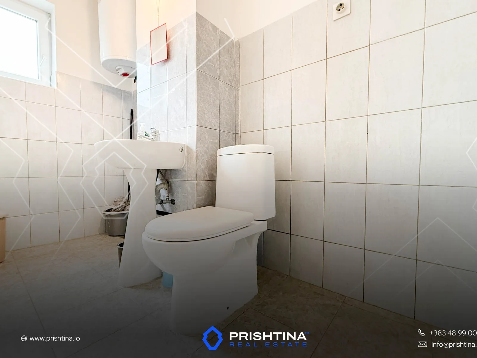 Zyrë me qira 56m² në Ulpianë