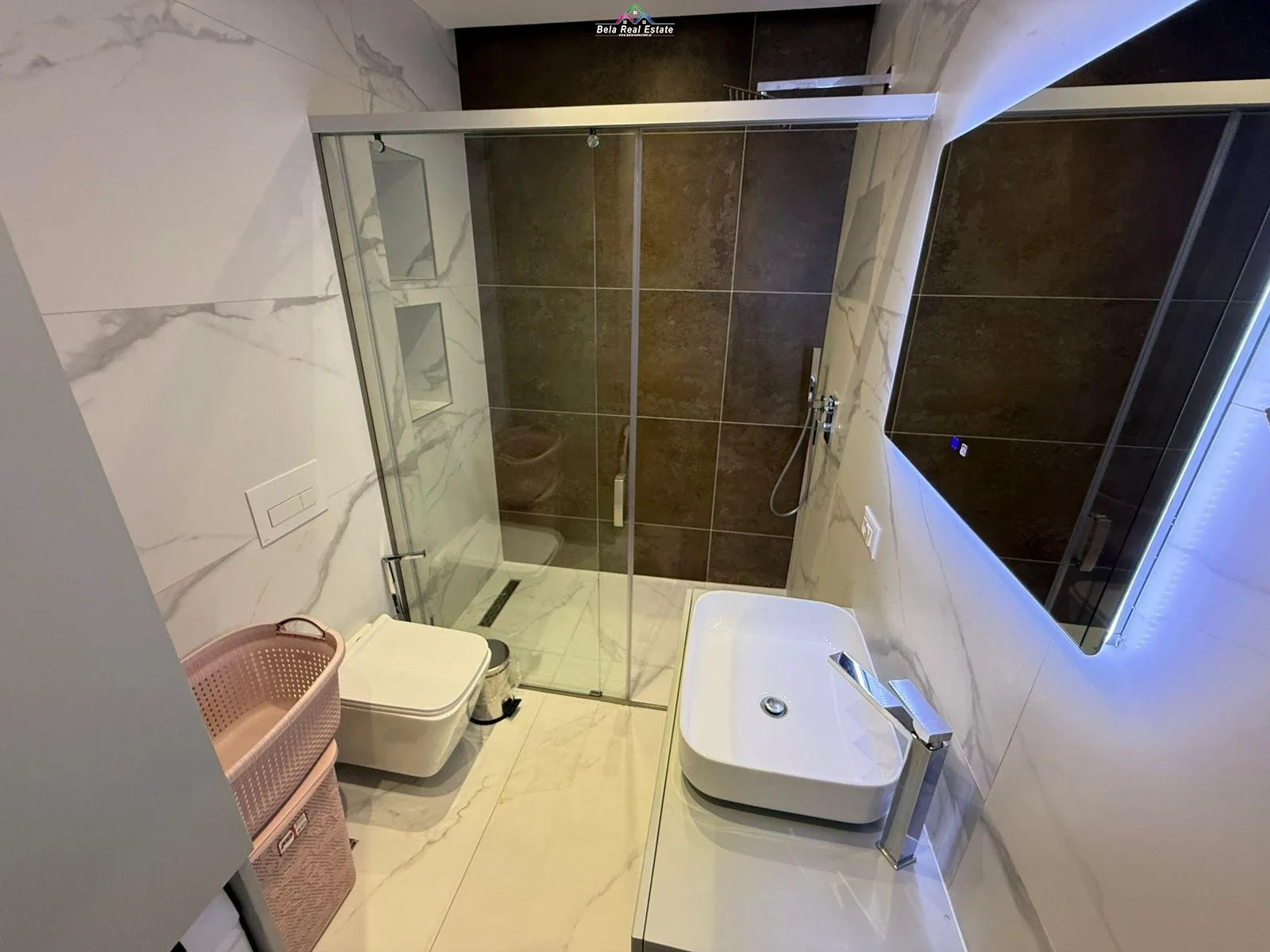 Apartament\Duplex 2+1+2 me qera ne Qender (ID B2201666) Tirane