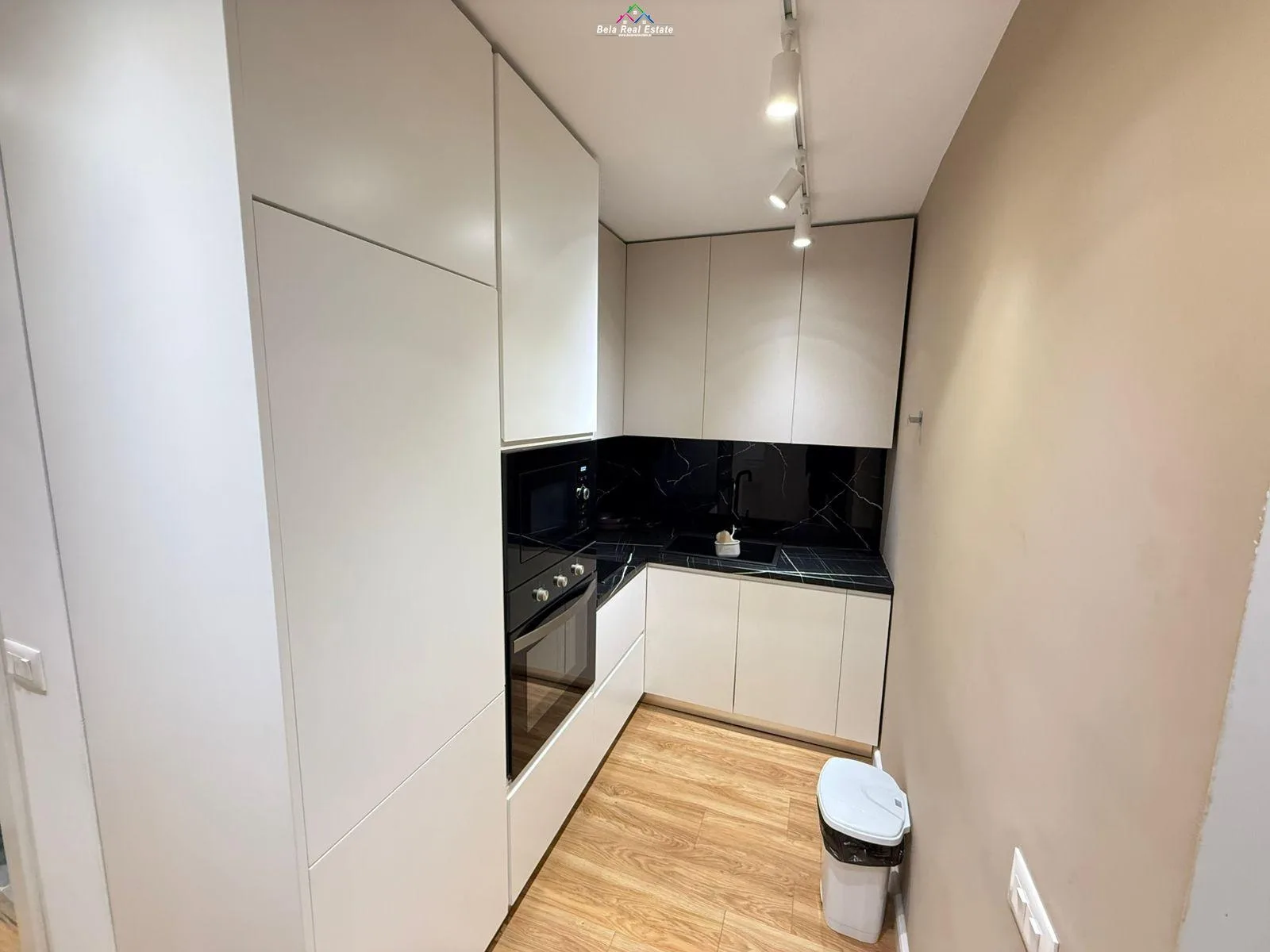 Apartament\Duplex 2+1+2 me qera ne Qender (ID B2201666) Tirane
