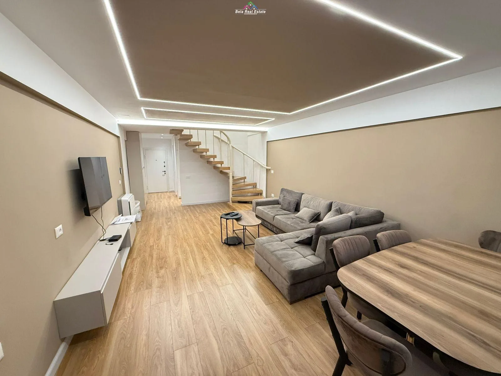 Apartament\Duplex 2+1+2 me qera ne Qender (ID B2201666) Tirane
