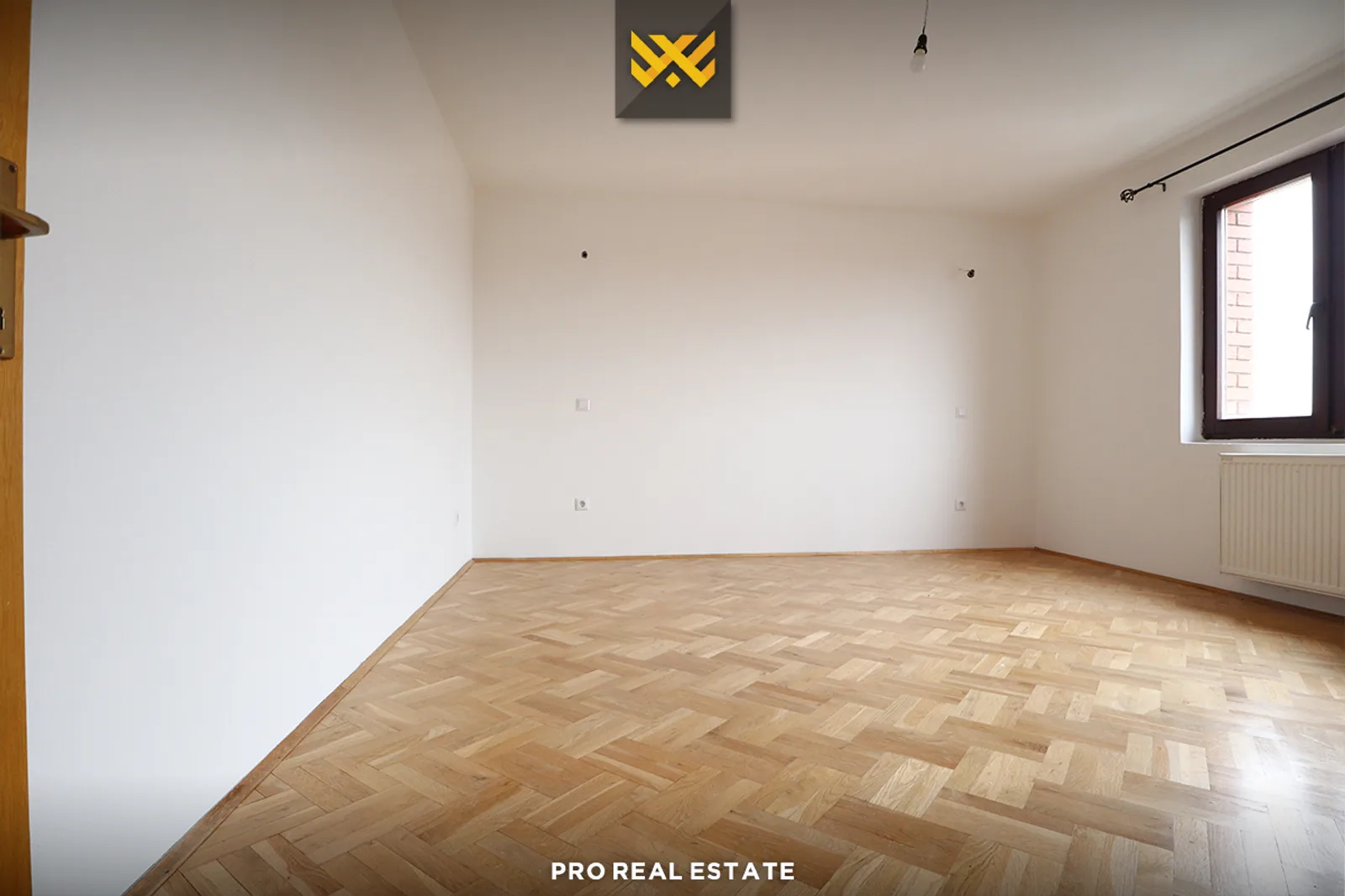 Shtëpi 400m² me #QIRA në Taslixhe