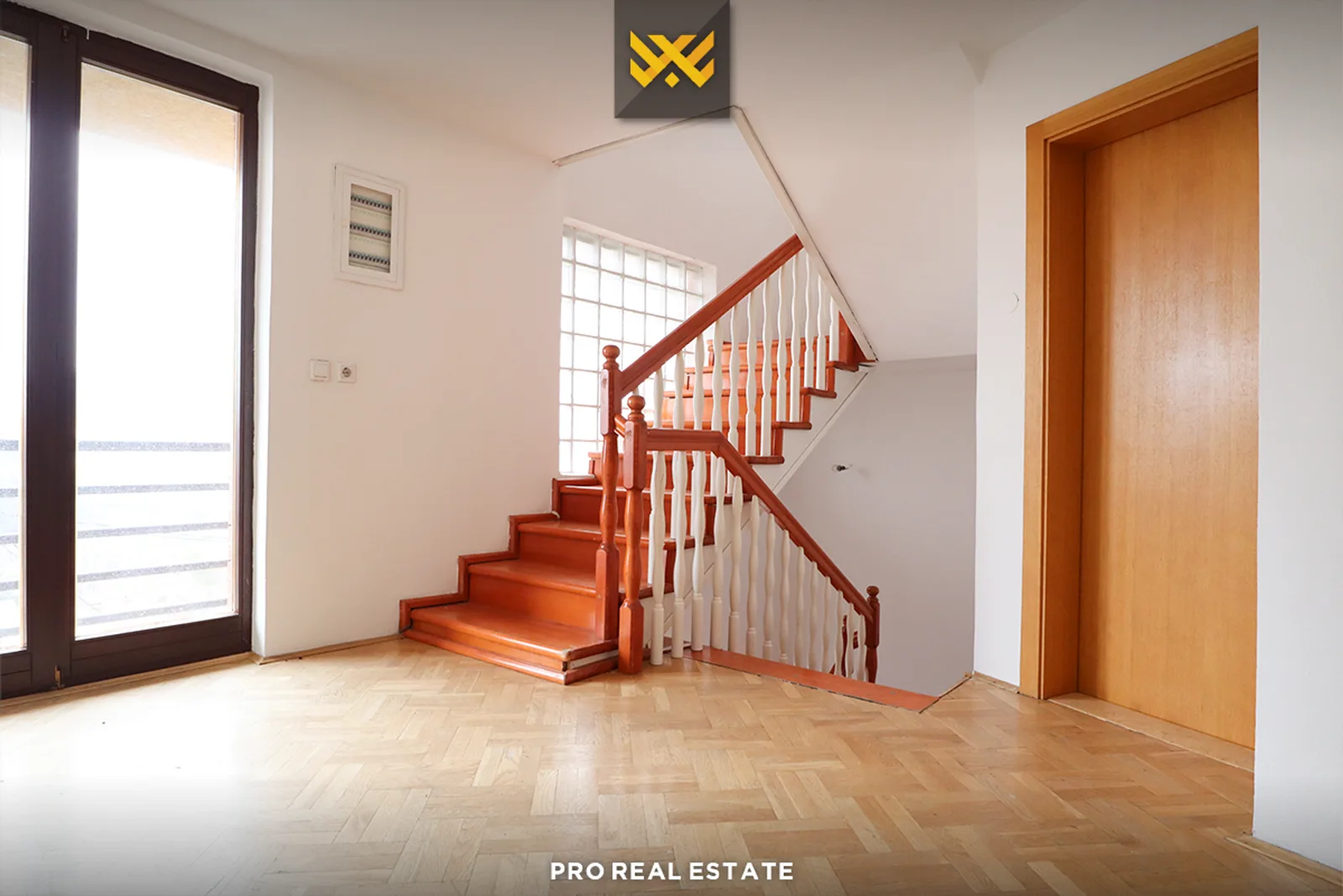 Shtëpi 400m² me #QIRA në Taslixhe