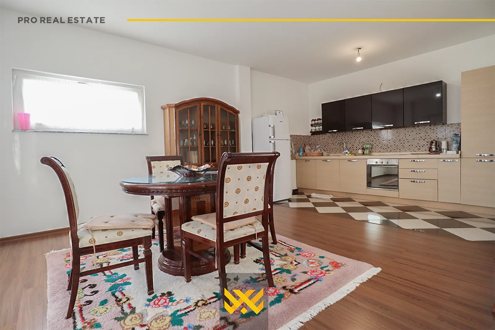 Shtëpi 348m² për #SHITJE në Lagjen Qëndresa