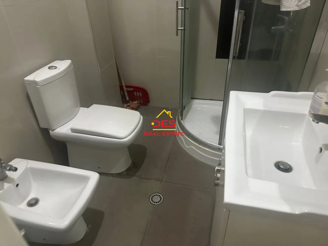 Jepet me qira apartament 2+1 në lagjen ‘emin matraxhiu’ elbasan.