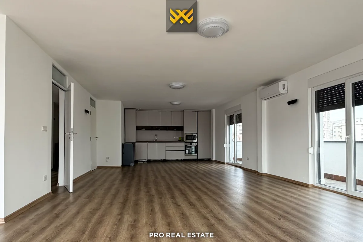 Banesë / Zyrë 320m² + 80m² me #QIRA te Qafa