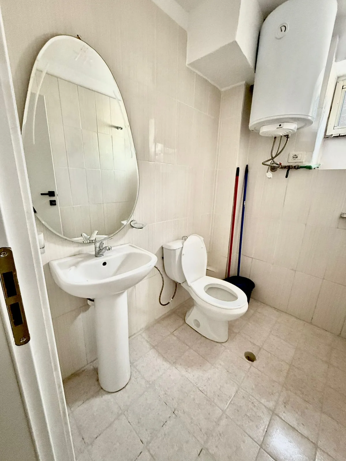 Apartament Me Qera 1+1 Tek Rruga Bardhyl (ID B211341) Tirane