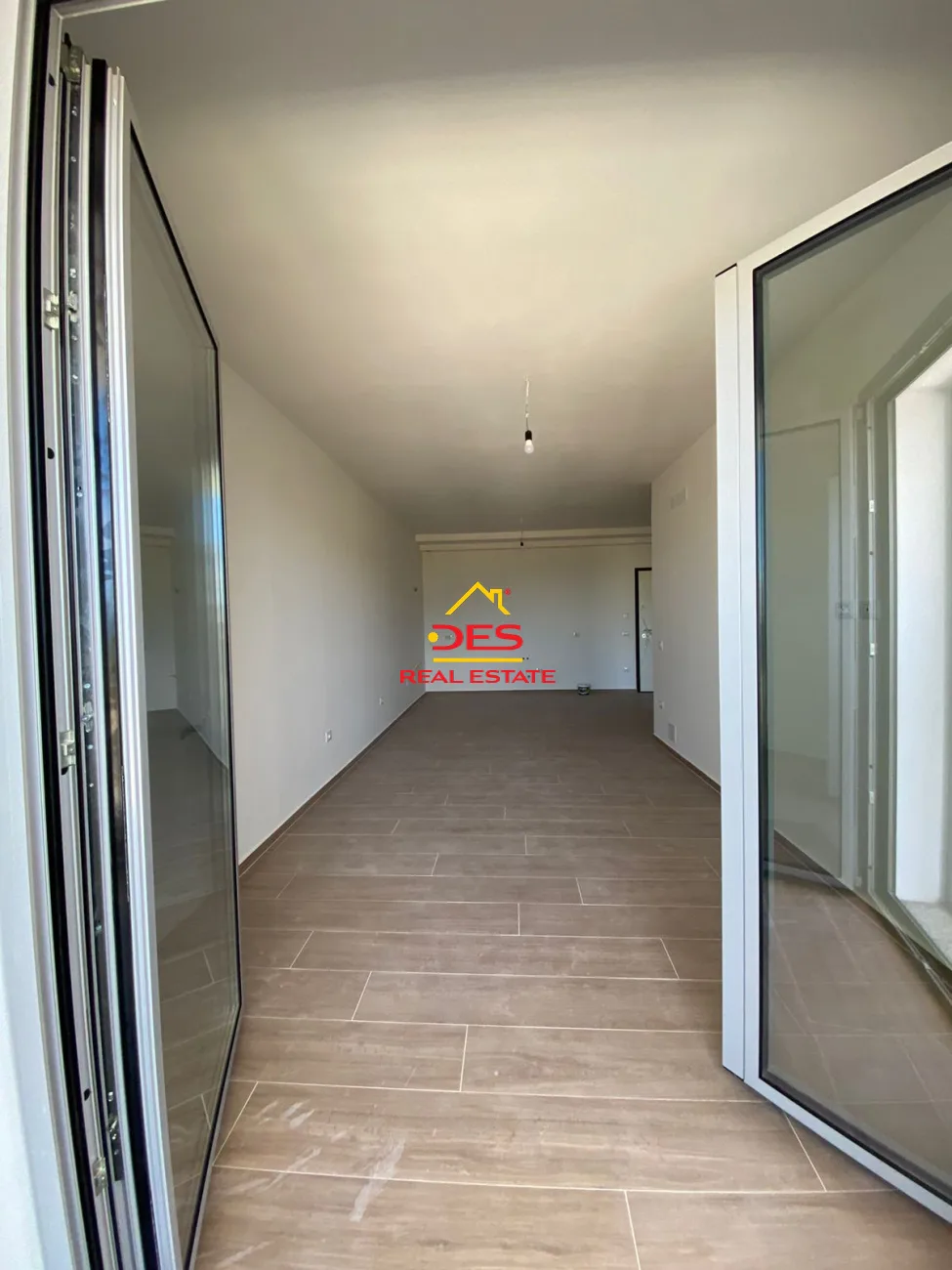 Shitet apartament 1+1 në qëndër,orikum