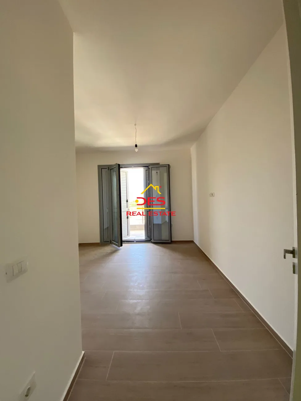 Shitet apartament 1+1 në qëndër,orikum