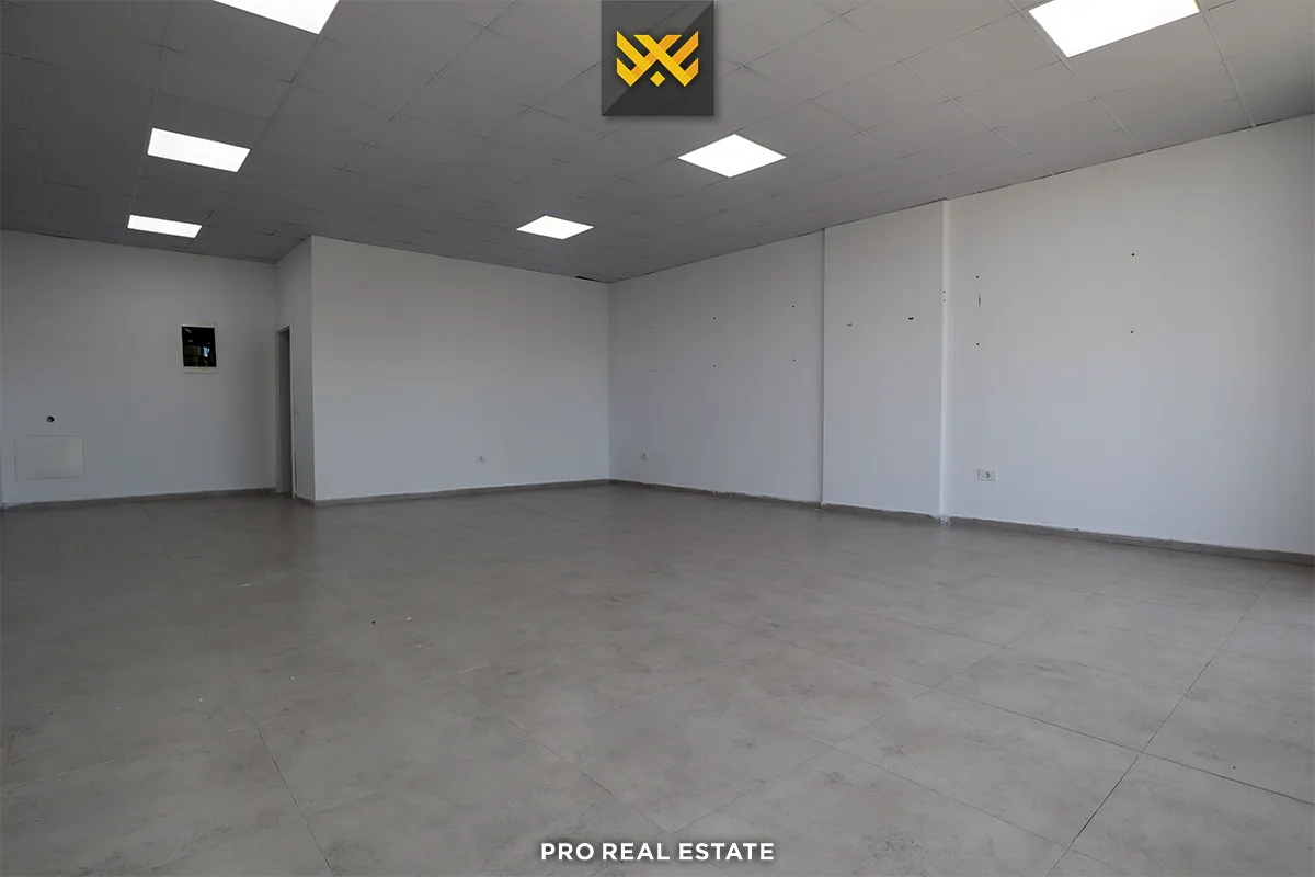 Lokal 64.5m² për #SHTIJE në Velani