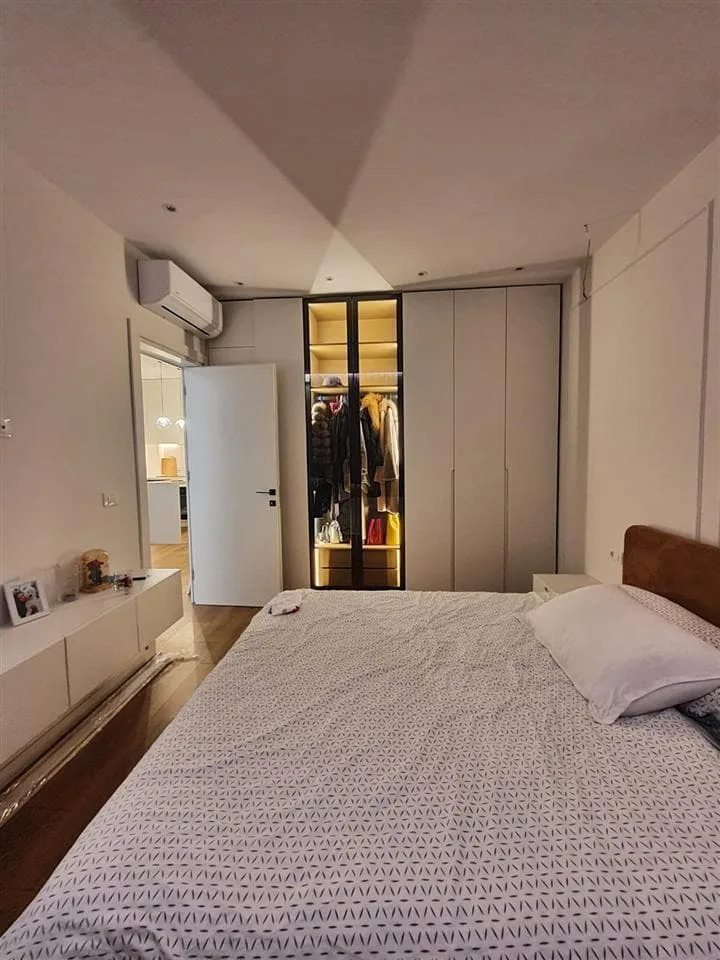 Apartament Me Qera 1+1 Tek Ish-Parku i Autobuzave (ID B2101129) Tirane