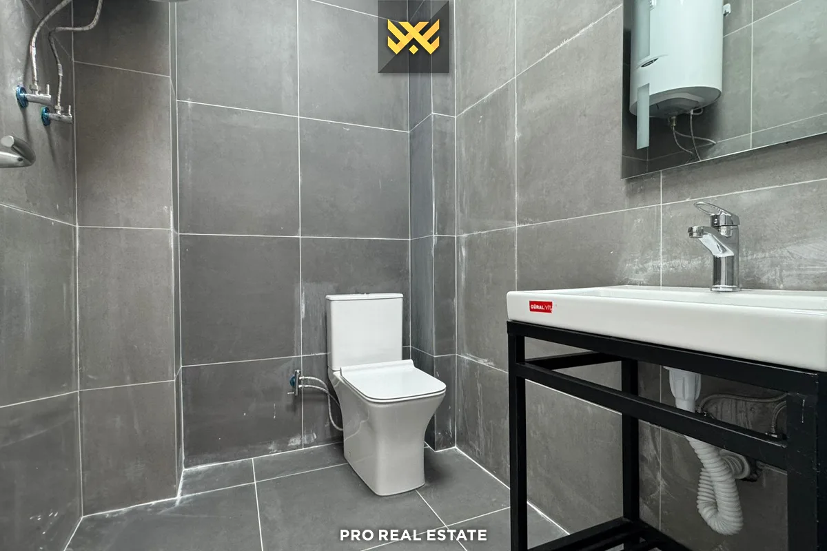 Lokal 79m² + 57m² me #QIRA në Lagjen e Muhaxherëve
