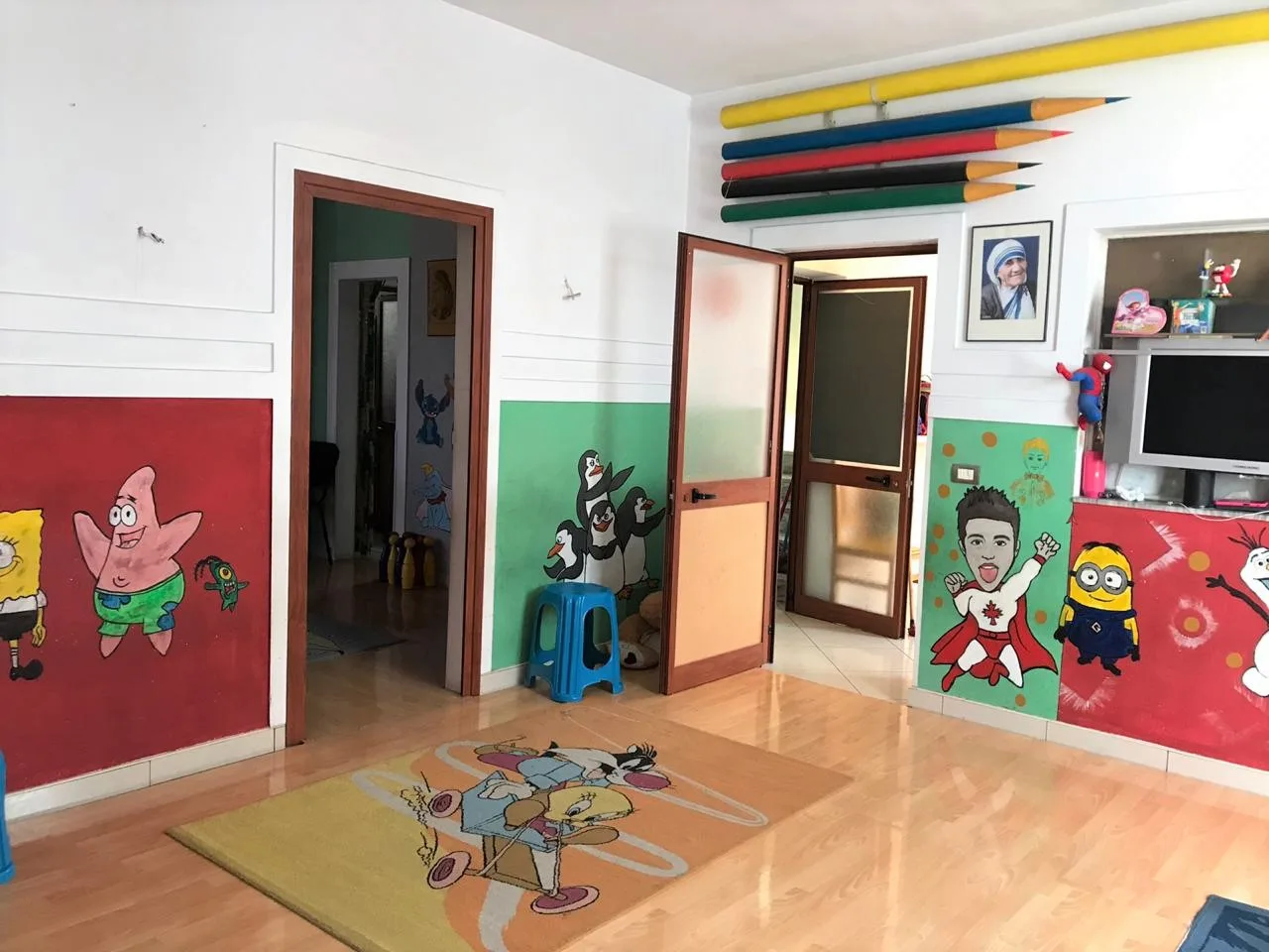 Shitet godinë 3- katëshe rr. dine hoxha, paskuqan