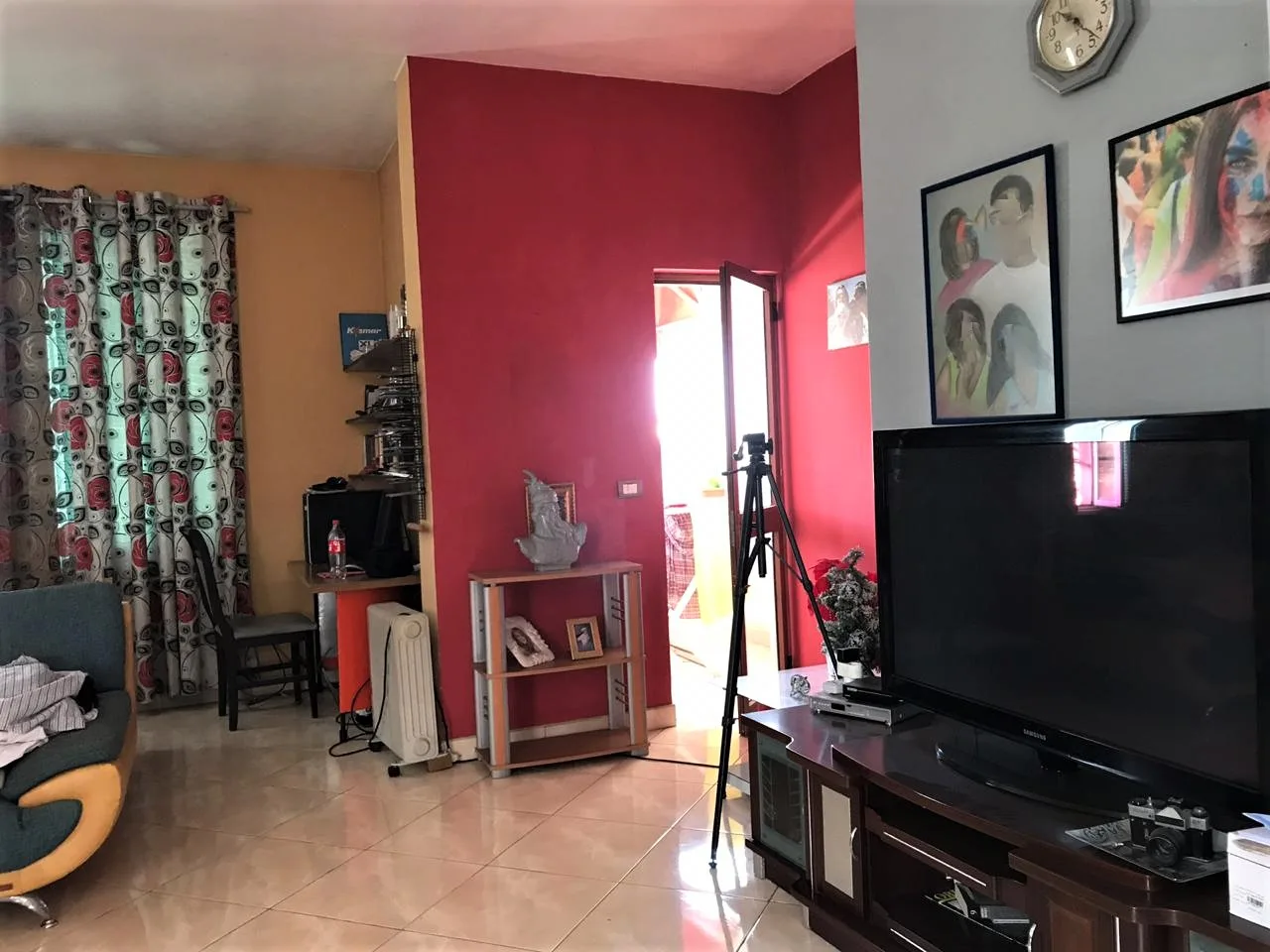 Shitet godinë 3- katëshe rr. dine hoxha, paskuqan