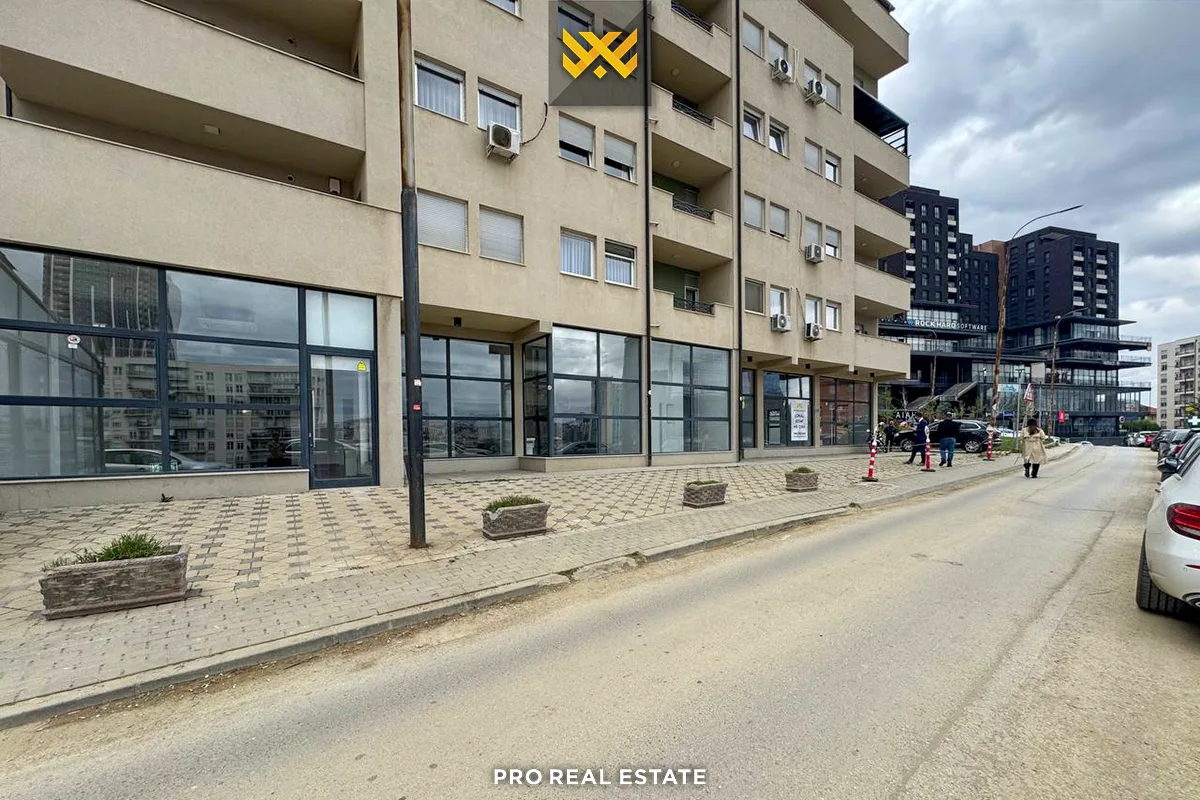 Lokal 420m² me #QIRA në Dragodan