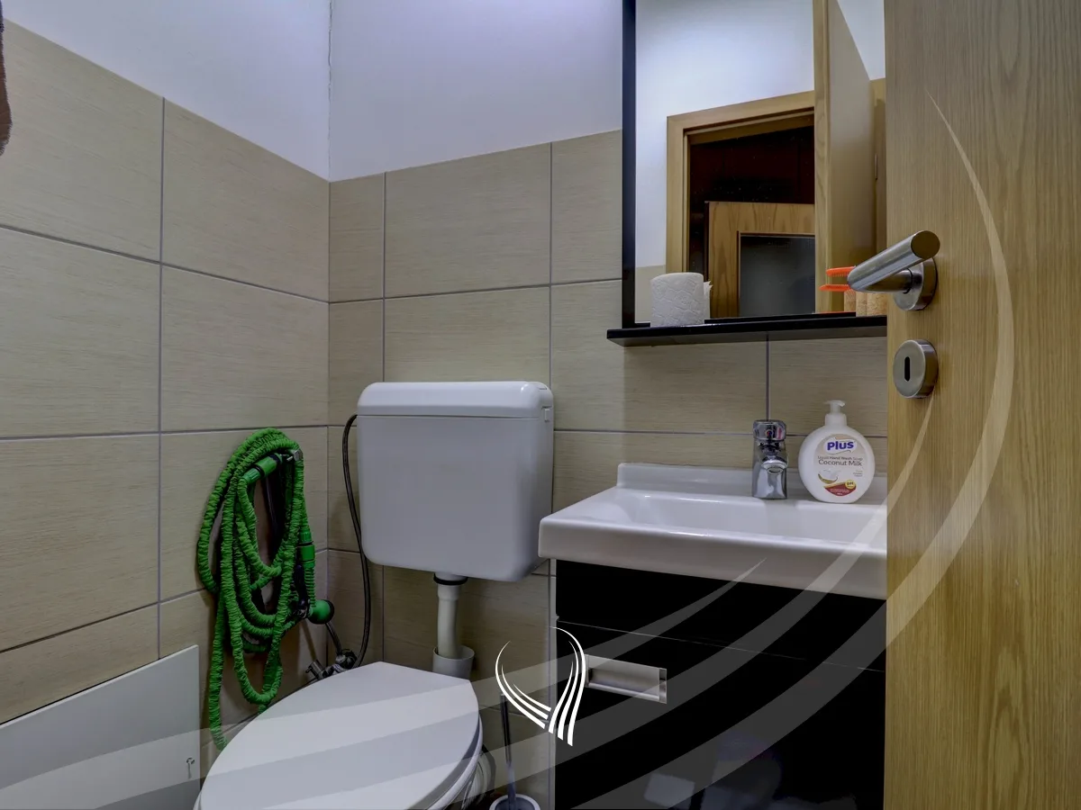 Penthouse me 3 dhoma gjumi në shitje në lagjen Dodona