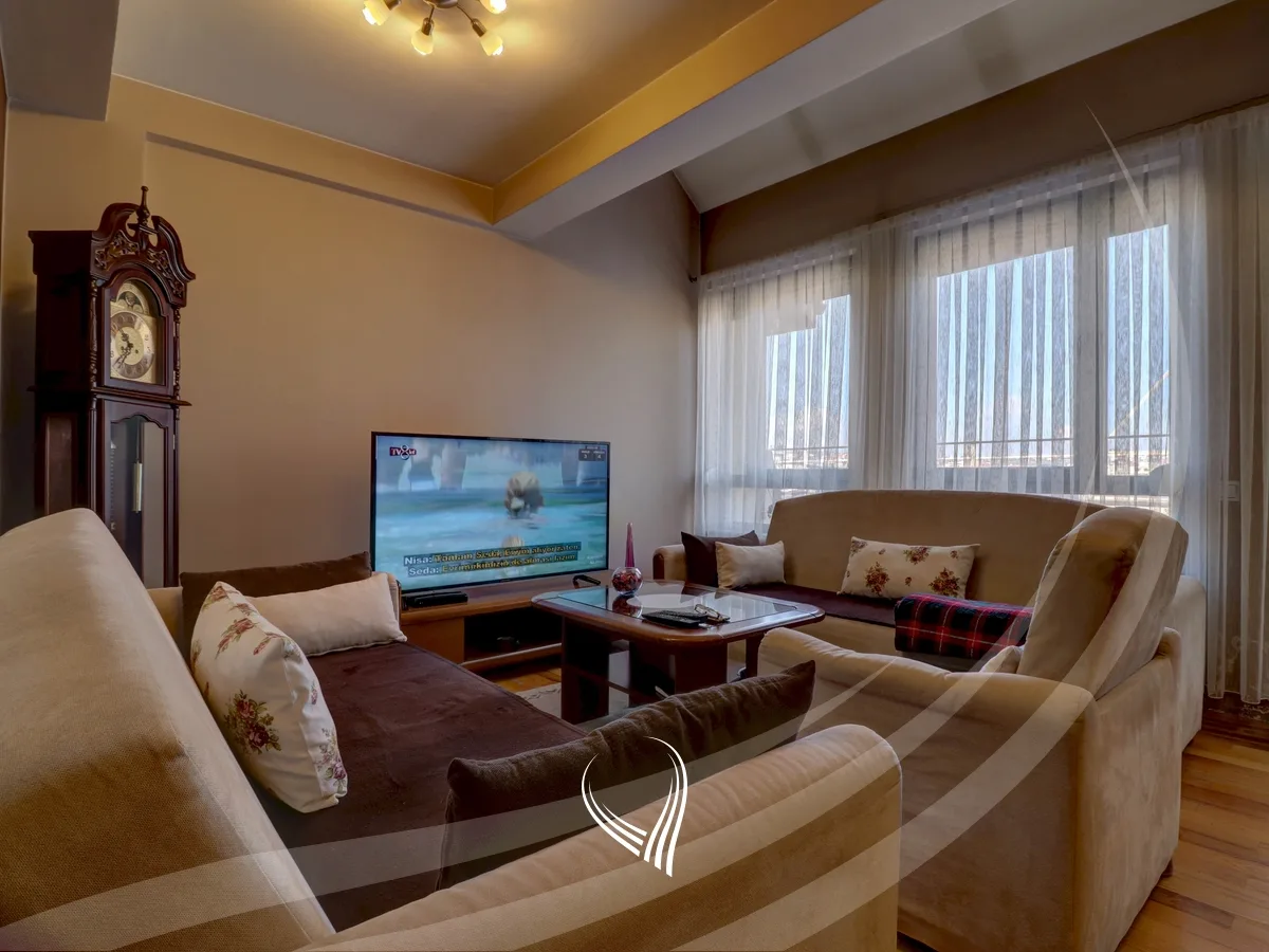 Penthouse me 3 dhoma gjumi në shitje në lagjen Dodona