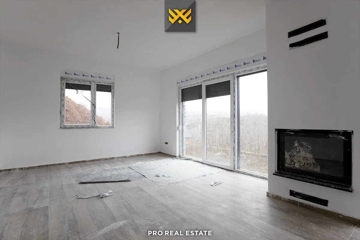 Villë 150m² për #SHITJE në Makresh I Epërm.