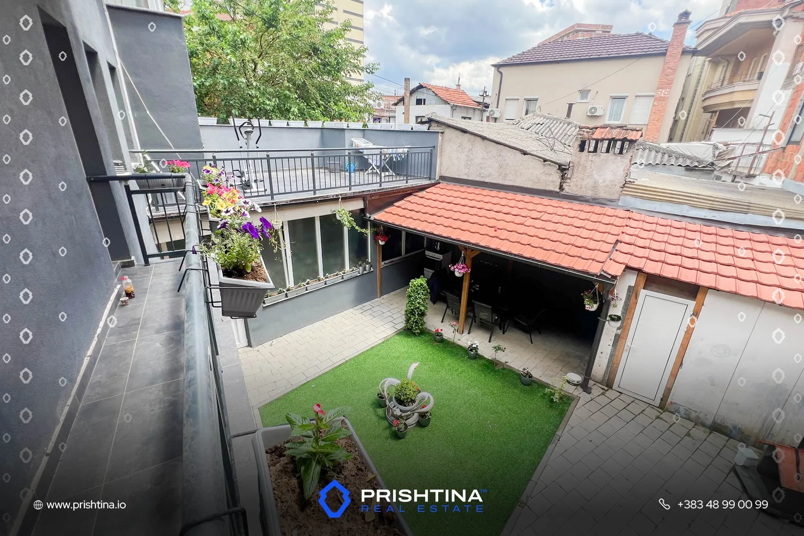Shtëpi në #shitje 300m² + 2.7 ari truall në Tophane