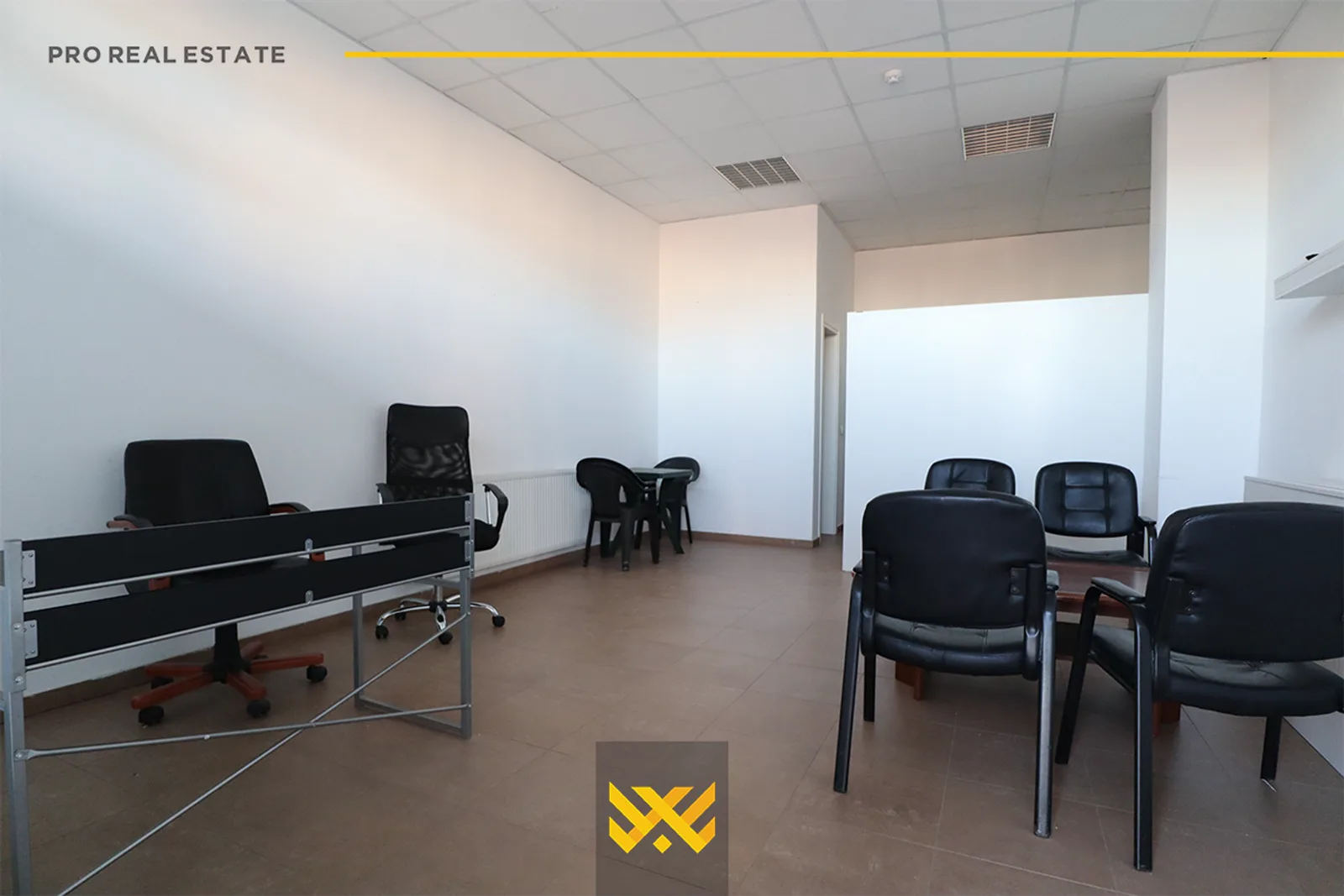 Lokal – Zyre 37m² në #SHITJE në Bregun e Diellit.