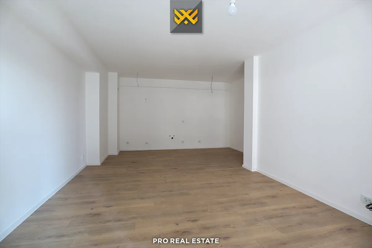 Banesë / Zyrë 98.96m² me #QIRA në Lakrishtë