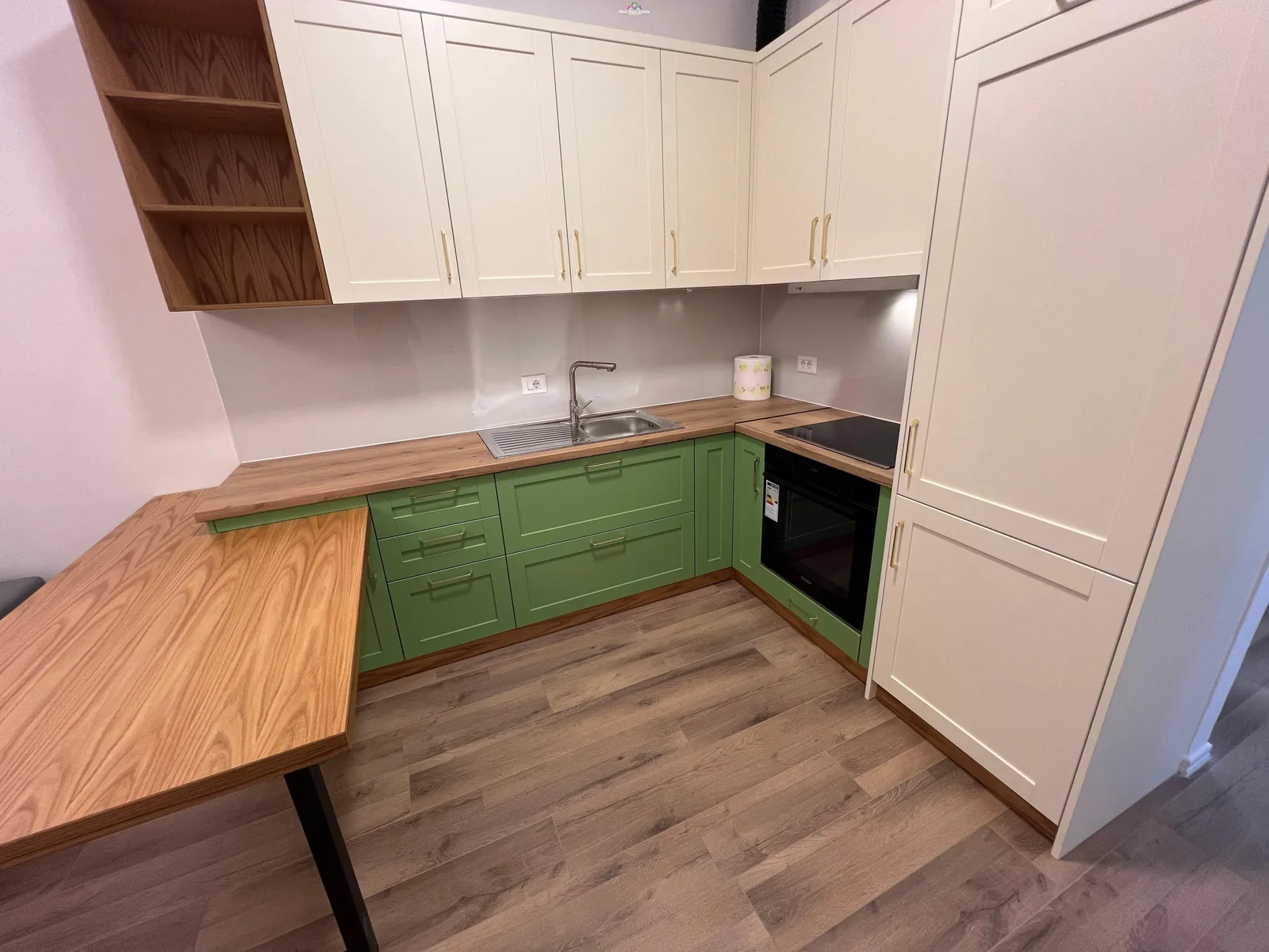 Apartament Me Qera 1+1 Tek Dritan Hoxha (ID B2101738) Tirane