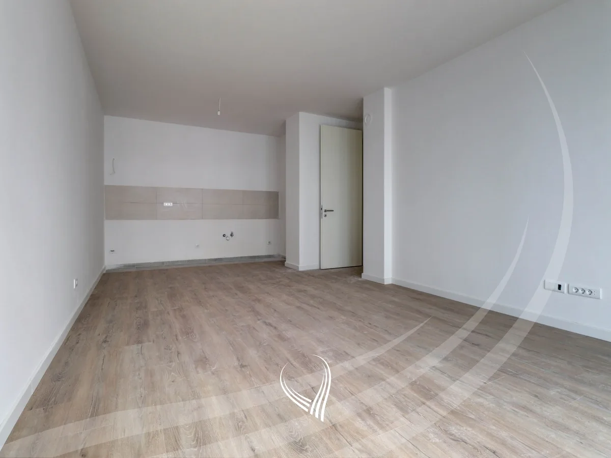 Zyre me 3 dhoma pune me qira në lagjen Mati 1 – Kodrina