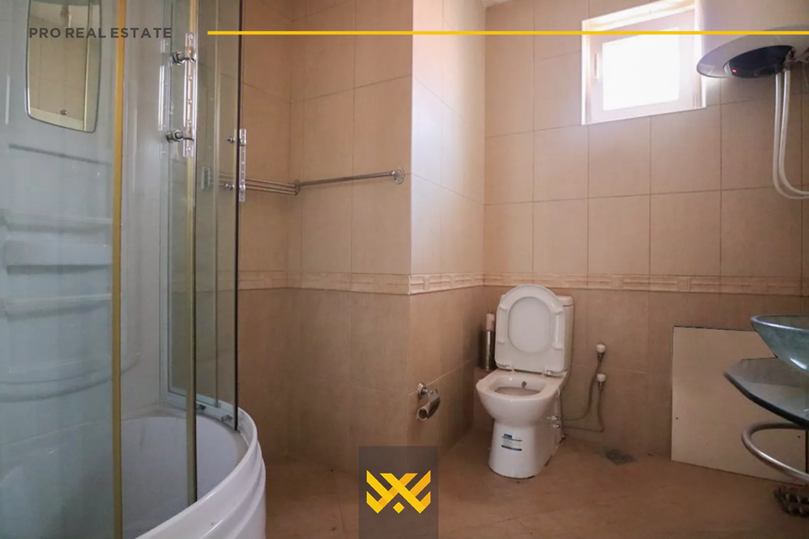 Shtëpi 350m² me #QIRA në Sofali.