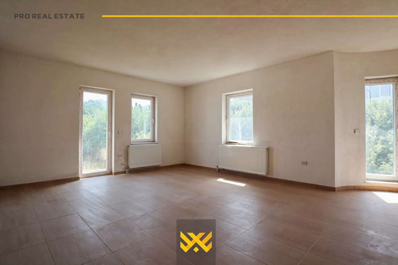 Shtëpi 350m² me #QIRA në Sofali.