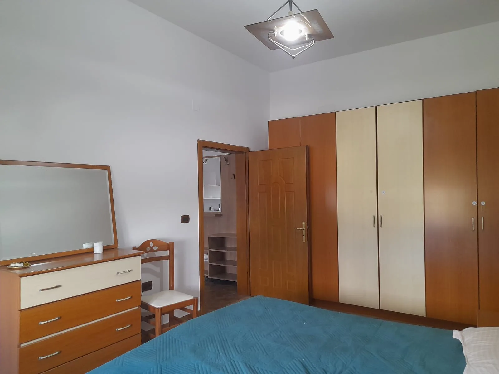 Apartament Me Qera 1+1 ne Bllok (ID B211371) Tirane.