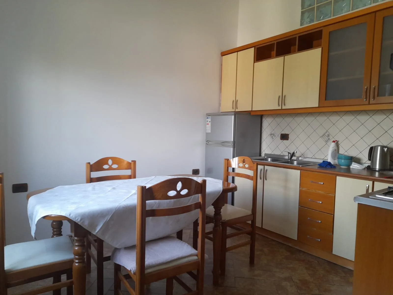 Apartament Me Qera 1+1 ne Bllok (ID B211371) Tirane.