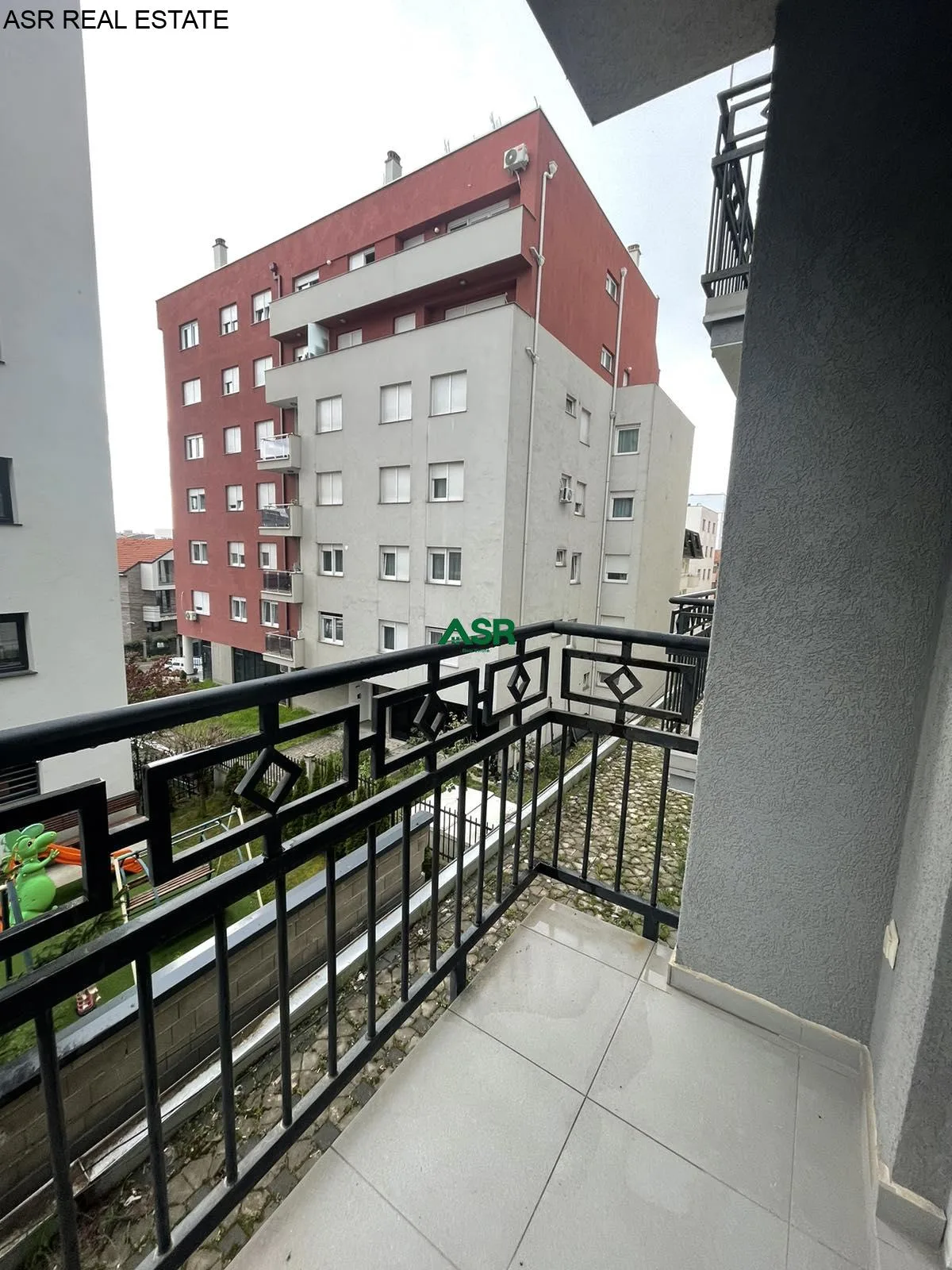 Ofrohet BANESA per SHITJE ne rrugen B