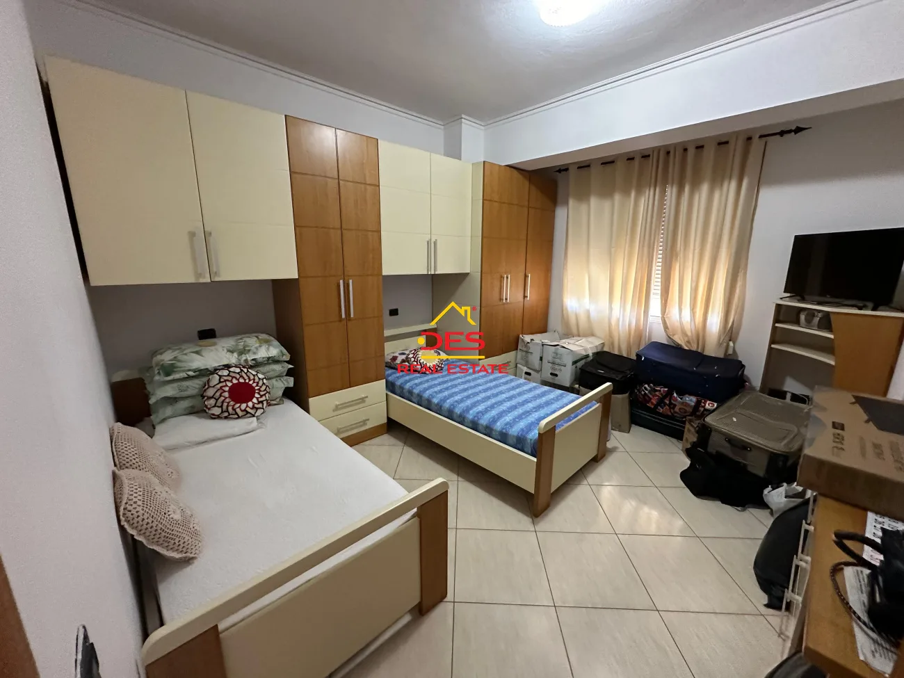 Jepet me qira apartament 2+1+2 pranë shkolles `drita e dijes ,vlorë.