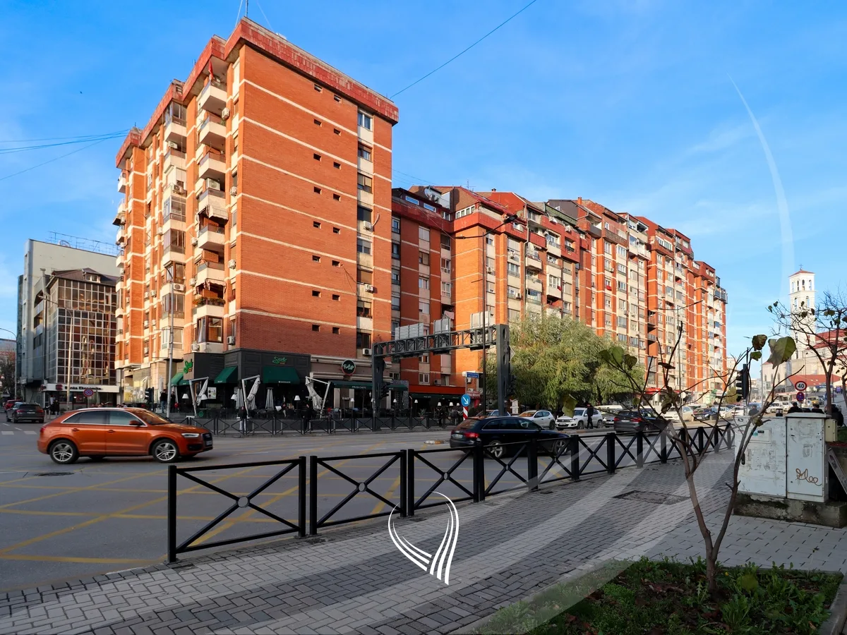 Banesë me 1 dhomë gjumi në shitje në lagjen Dardania – Santea