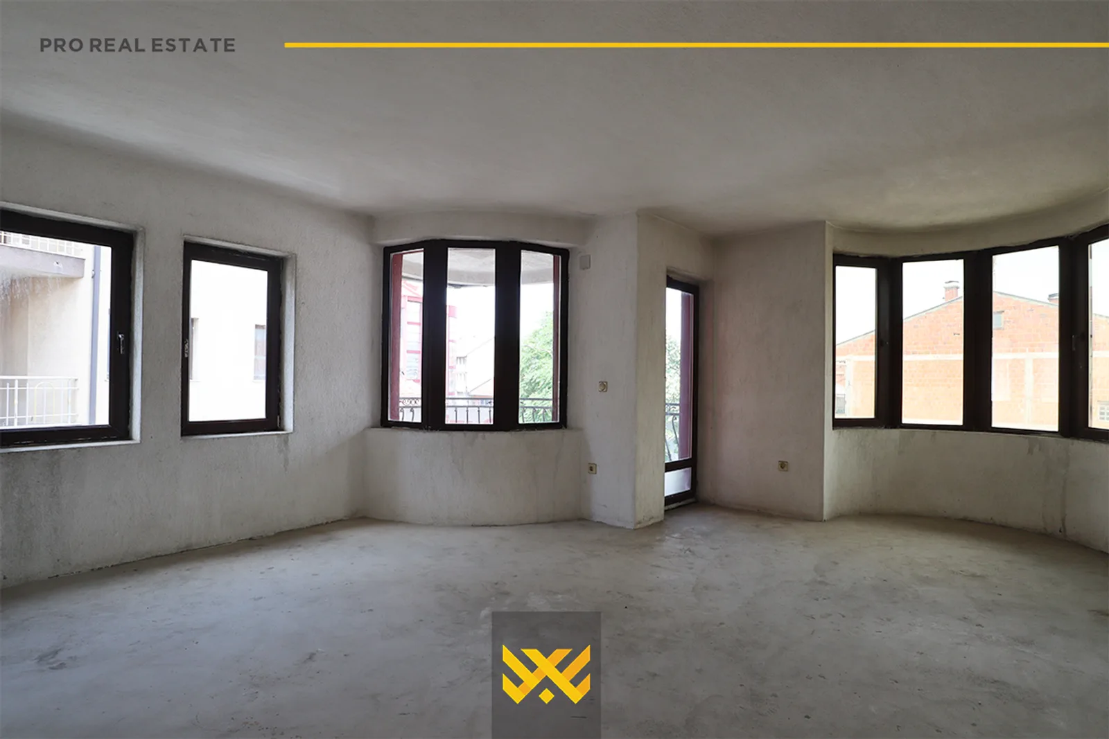 Shtëpi 1200m² në #SHITJE në Kolovicë.