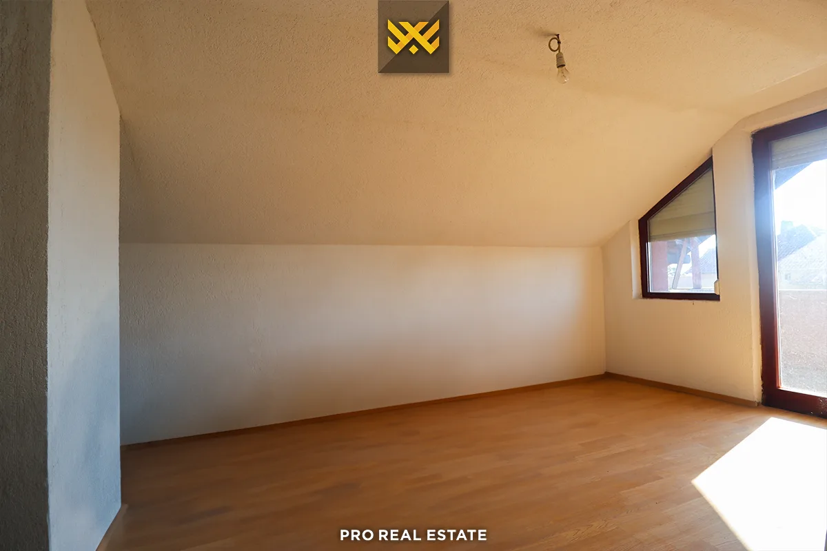Shtëpi 200m² për #SHITJE në Fushë Kosovë