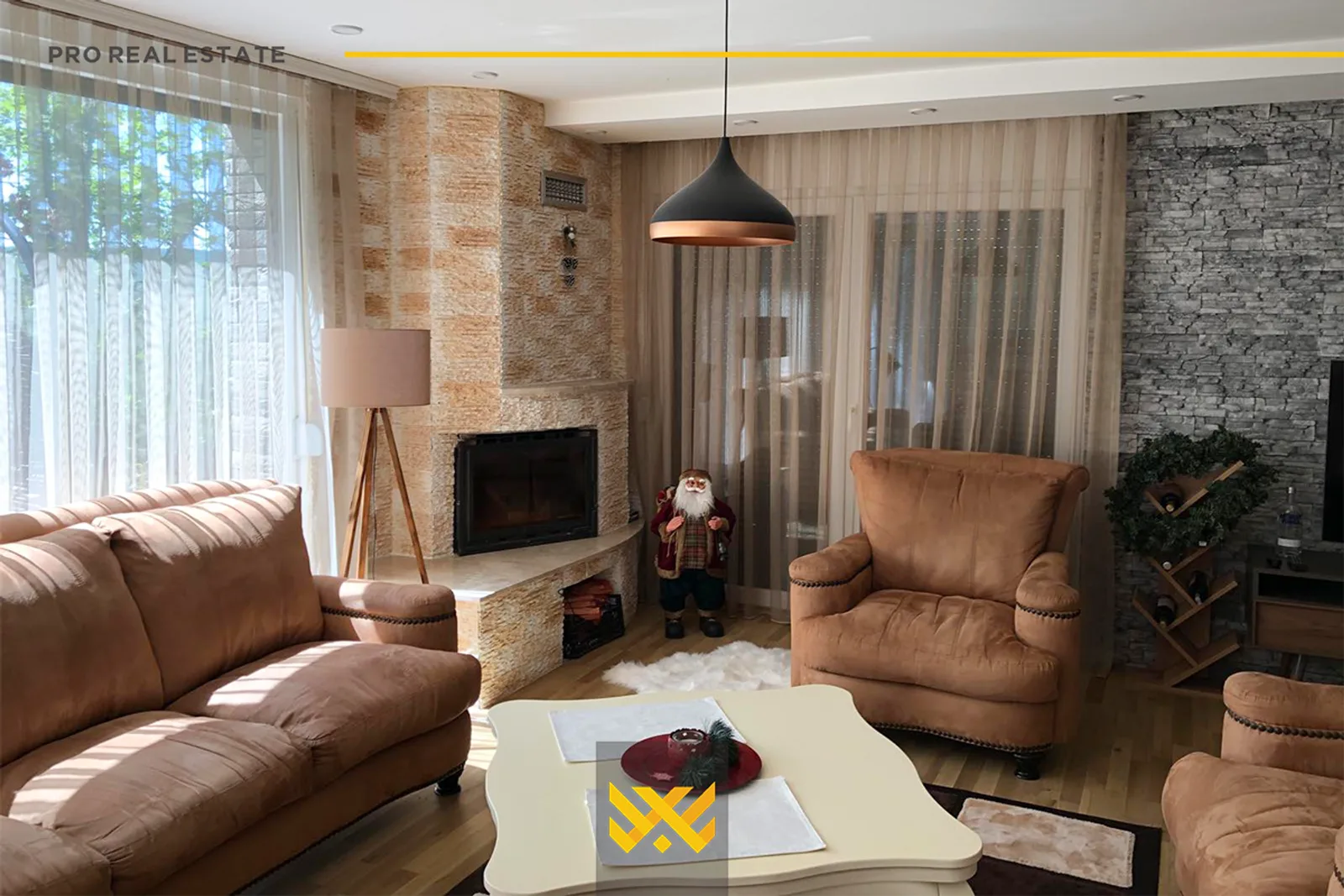 Shtëpi 240m² në #SHITJE në Makresh të Poshtëm.