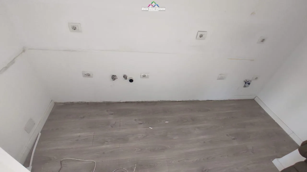 Zyre Me Qera 2+1 Tek Shkolla e Baletit (ID BZ2475) Tirane.