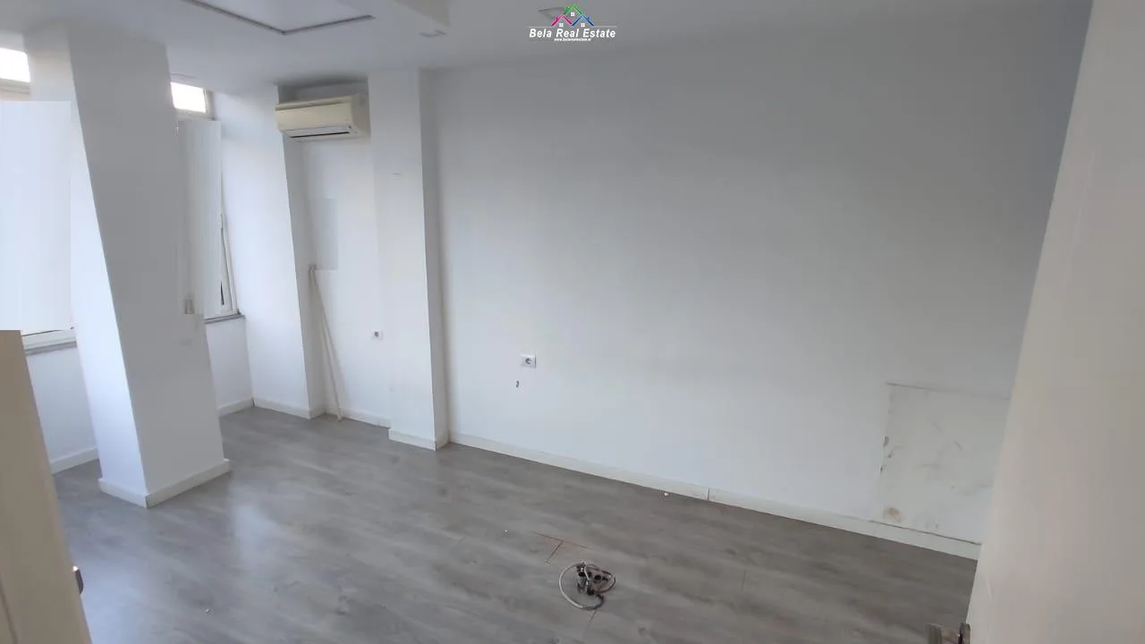 Zyre Me Qera 2+1 Tek Shkolla e Baletit (ID BZ2475) Tirane.