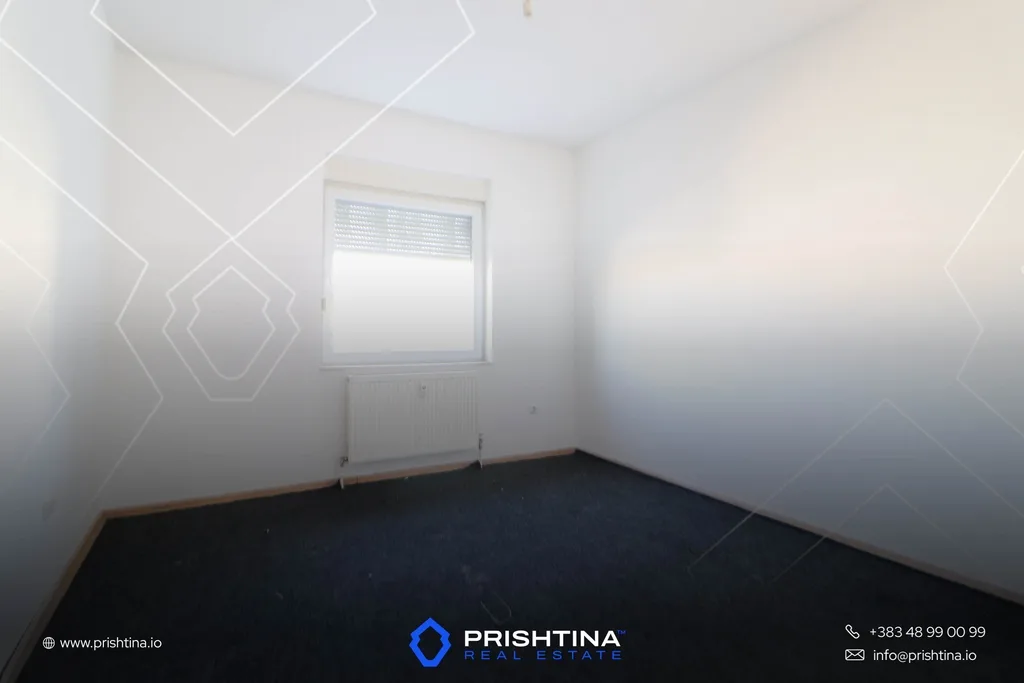 Penthouse me qira 144m² + 60m² terasë te Rruga C