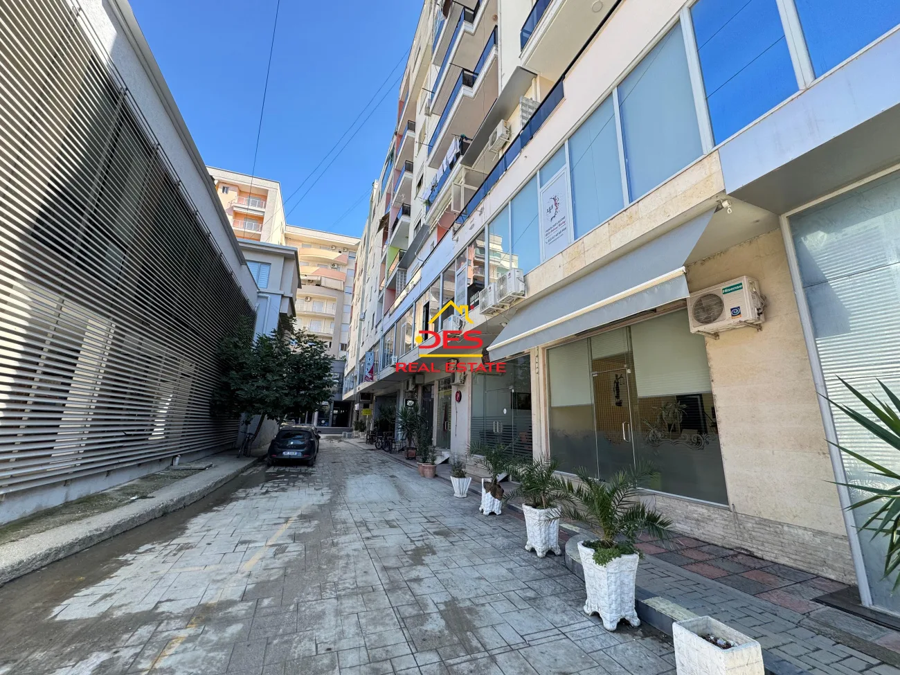 SHITET AMBIENT BIZNESI TE GJYKATA E RRETHIT VLORË! 📍 Pranë Bar Ini