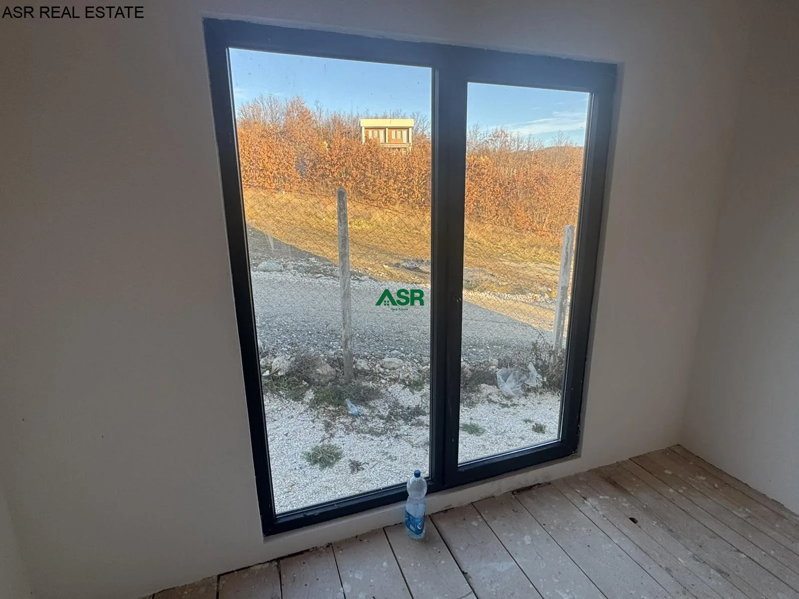 Ofrohet për shitje villa në Grashtice