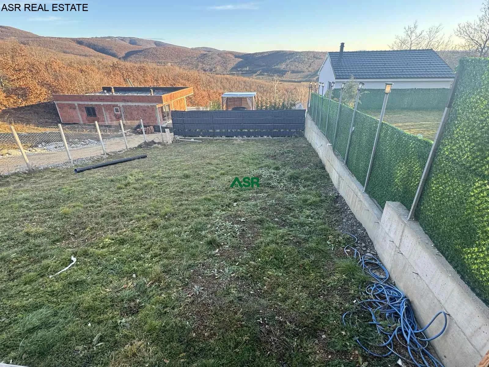 Ofrohet për shitje villa në Grashtice