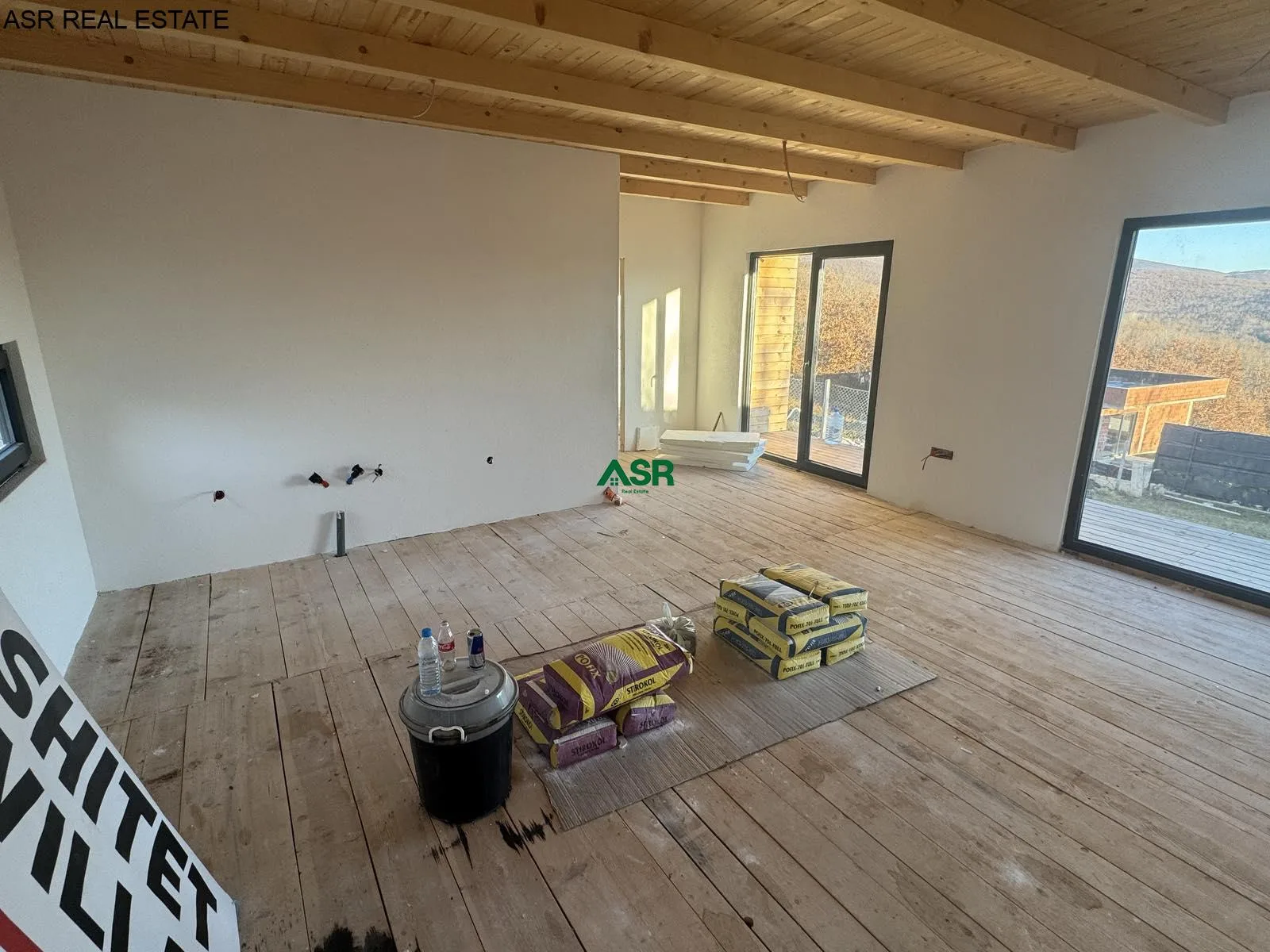 Ofrohet për shitje villa në Grashtice
